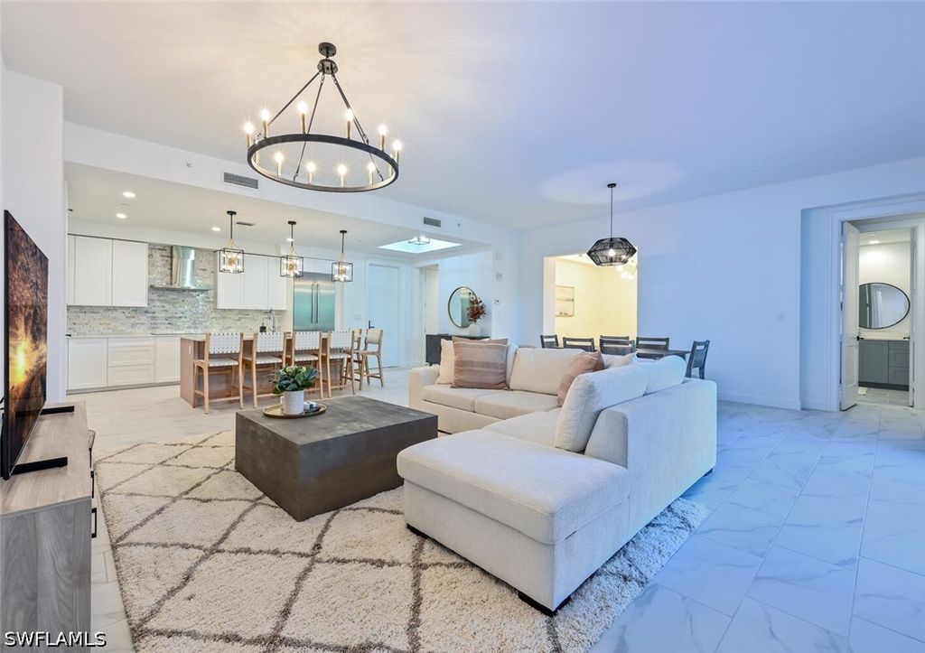 1115 Central Ave 243, Naples