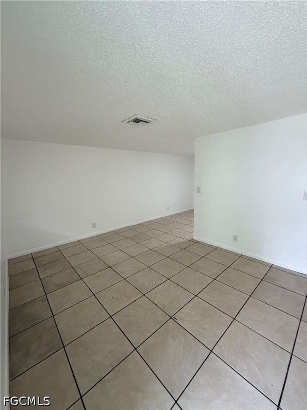 286-296 Lowell Ave 286, North Fort Myers
