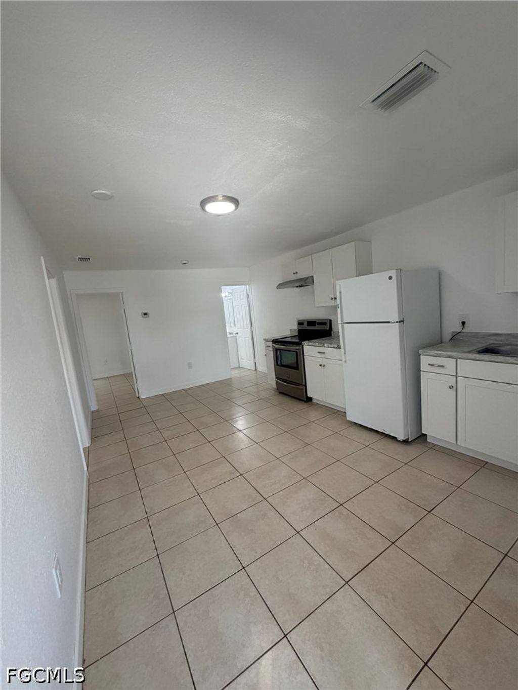 11431 Char Ann Dr 2, Fort Myers