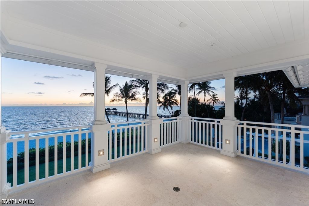 1270 Gulf Shore Blvd S, Naples