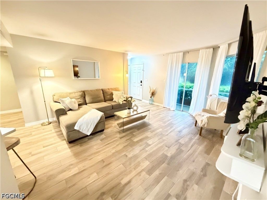 3100 Seasons Way 116, Estero