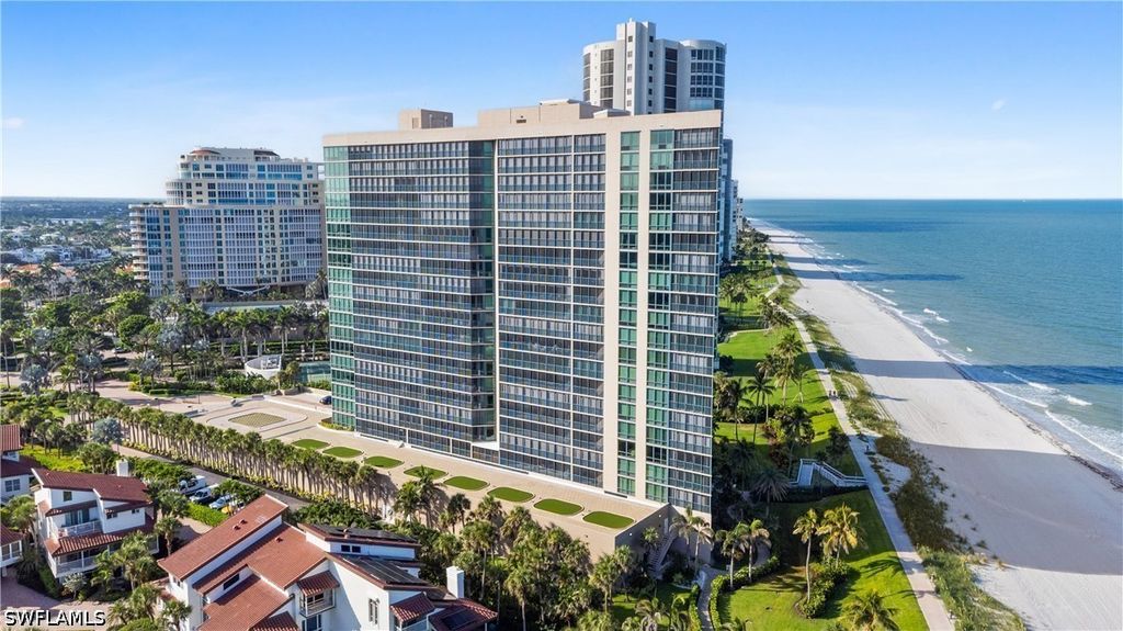 4651 Gulf Shore Blvd N 1805, Naples
