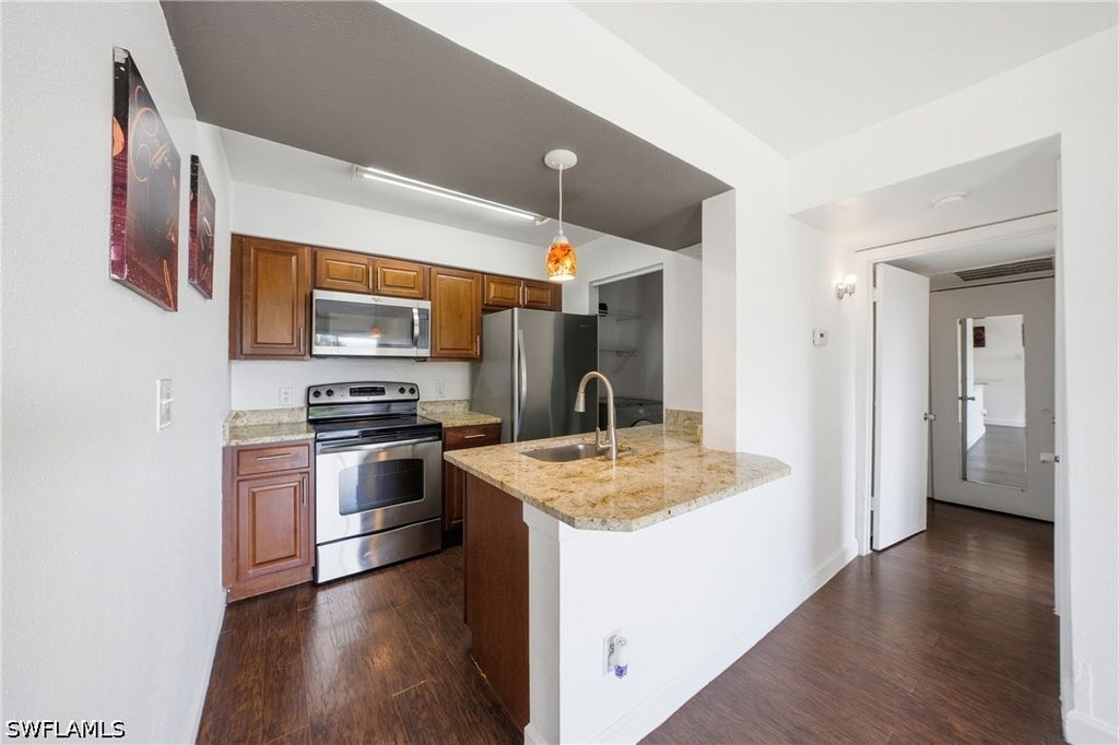 2925 Winkler Ave 920, Fort Myers