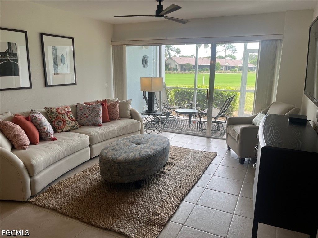 1724 Pine Valley Dr 114, Fort Myers