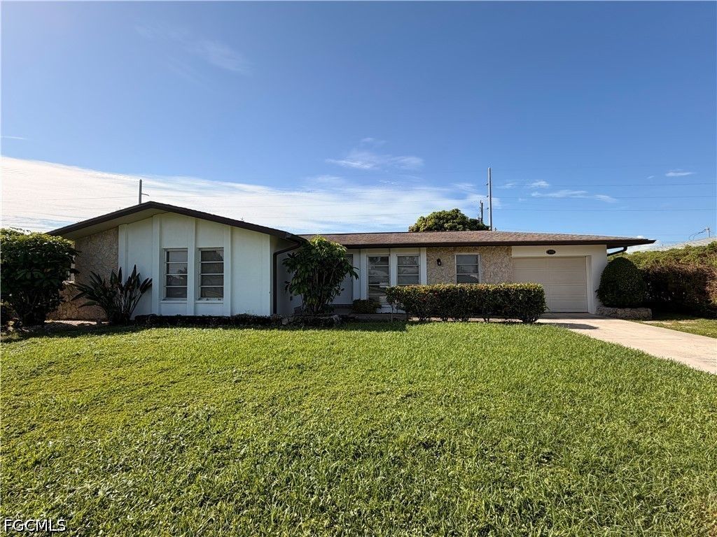 334 Se 47th Ter, Cape Coral