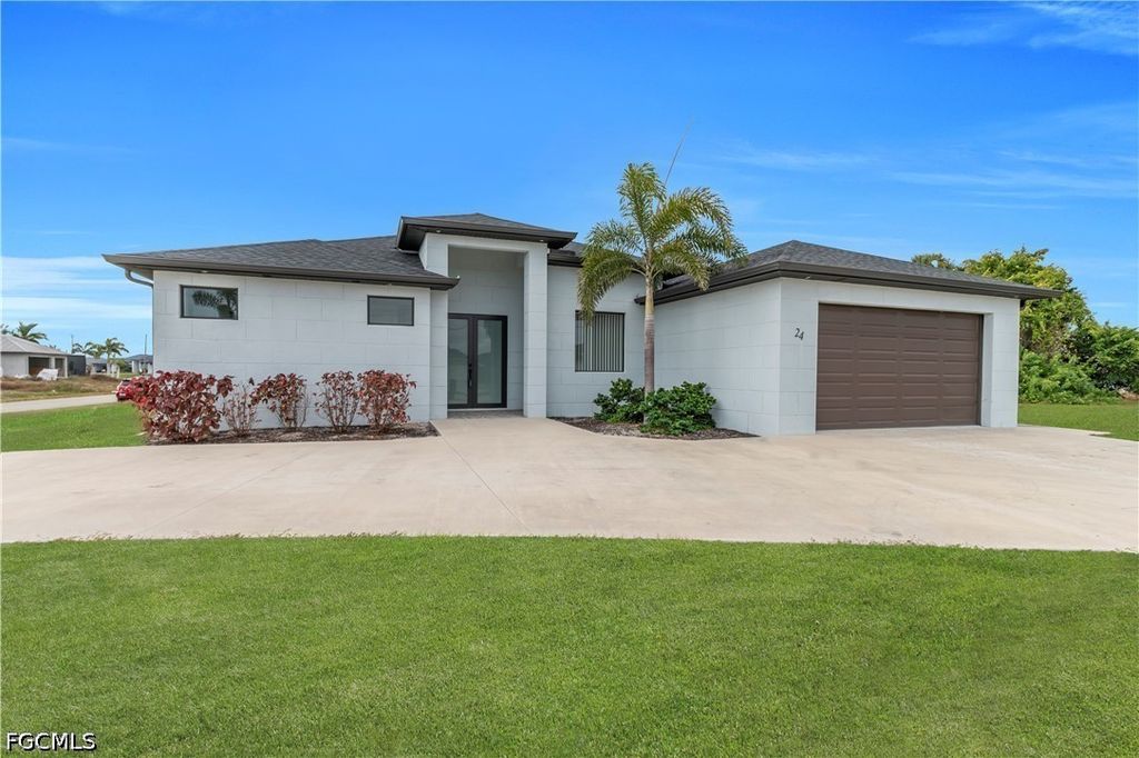 24 Chiquita Blvd S, Cape Coral