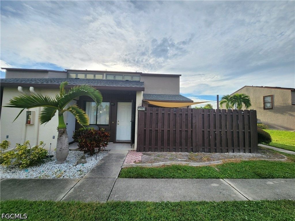12963 Cherrydale Ct, Fort Myers
