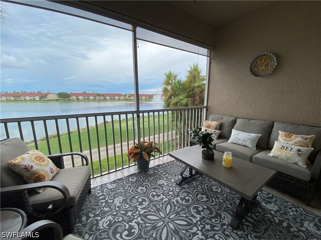 2730 Cypress Trace Cir 2820, NAPLES
