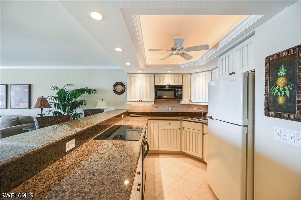 25850 Hickory Blvd 301, Bonita Springs