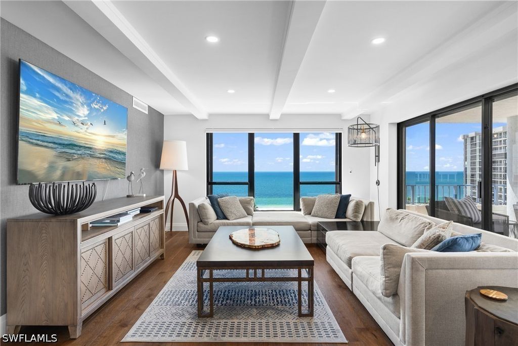 4451 Gulf Shore Blvd N 1401, Naples