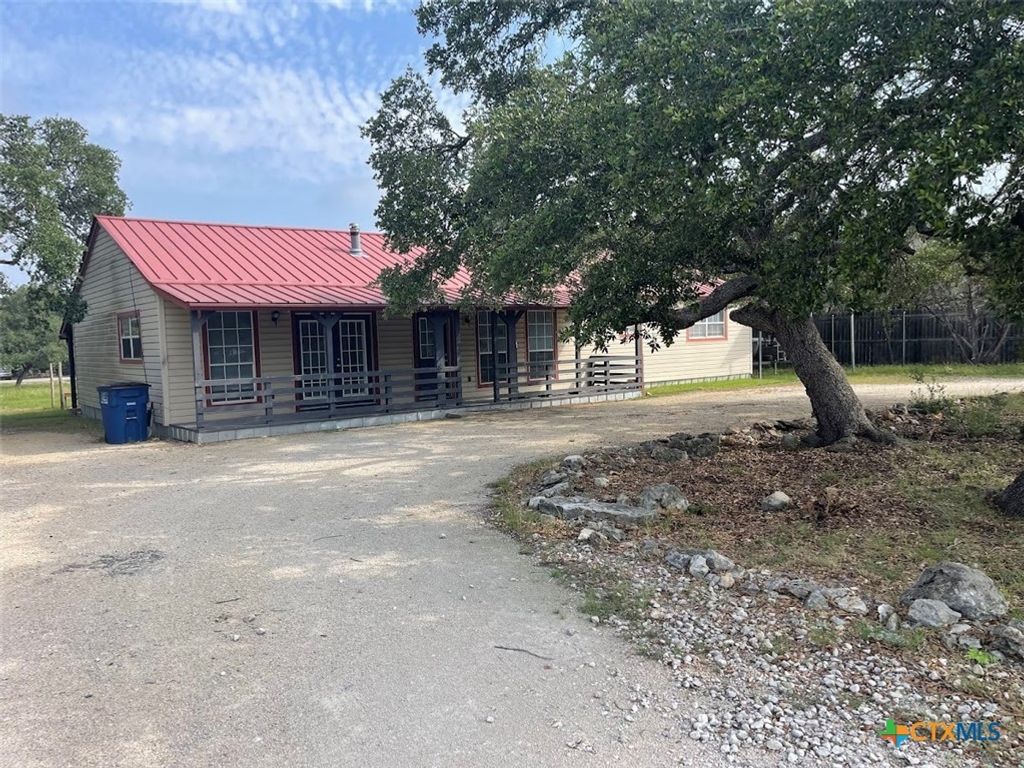 551 Ramblewood Drive, Canyon Lake