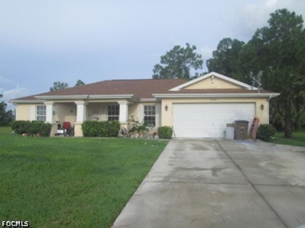 3630 West Gator Cir, Cape Coral