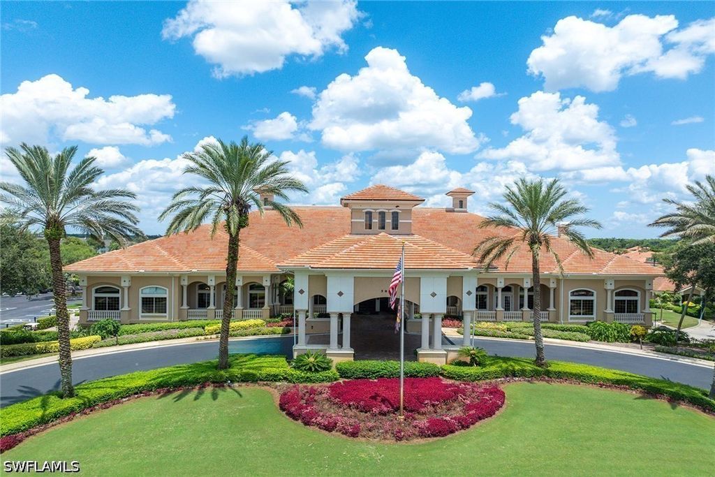 7000 Pinnacle Ln 1401, Naples