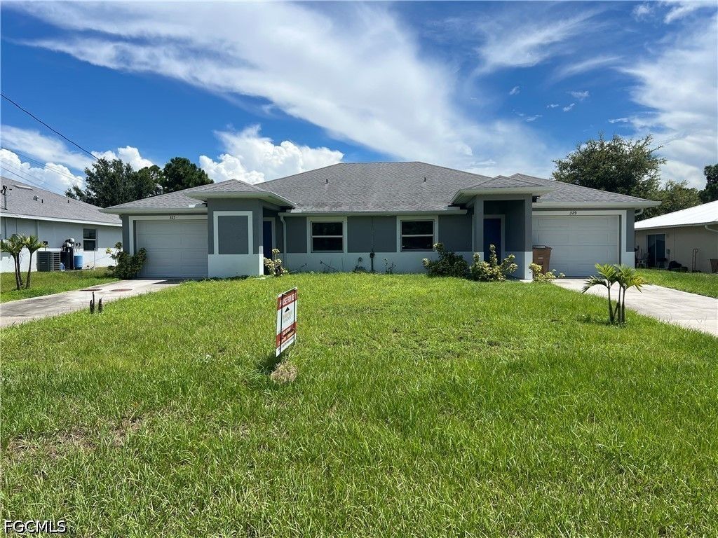 327/329 Bell Blvd S, Lehigh Acres