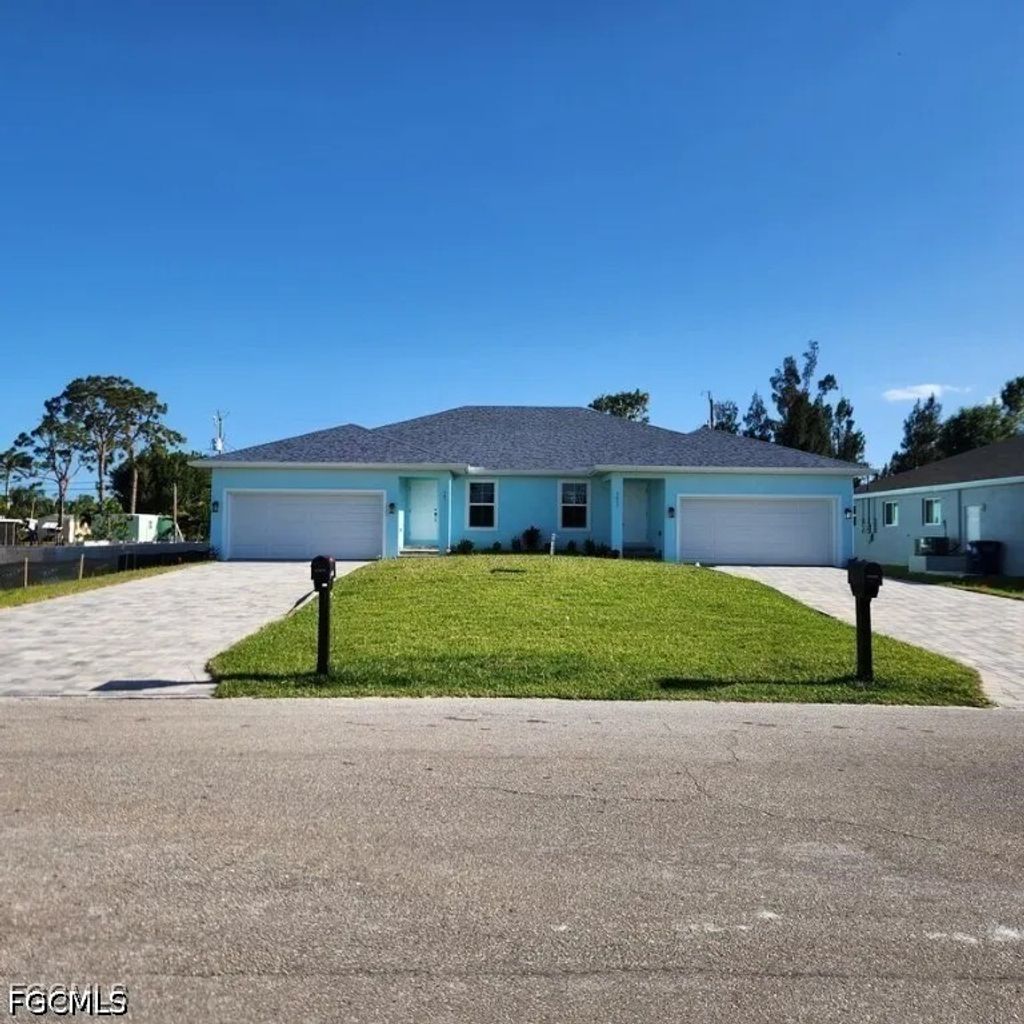 5651 Genesee Pkwy 5651, Bokeelia
