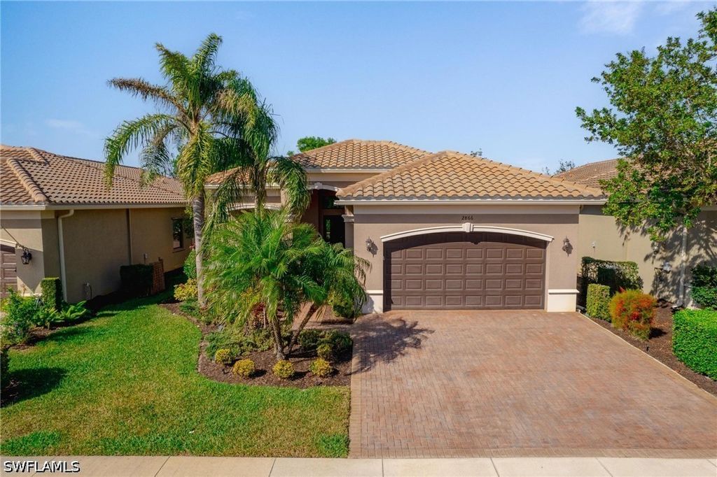2866 Cinnamon Bay Cir, Naples
