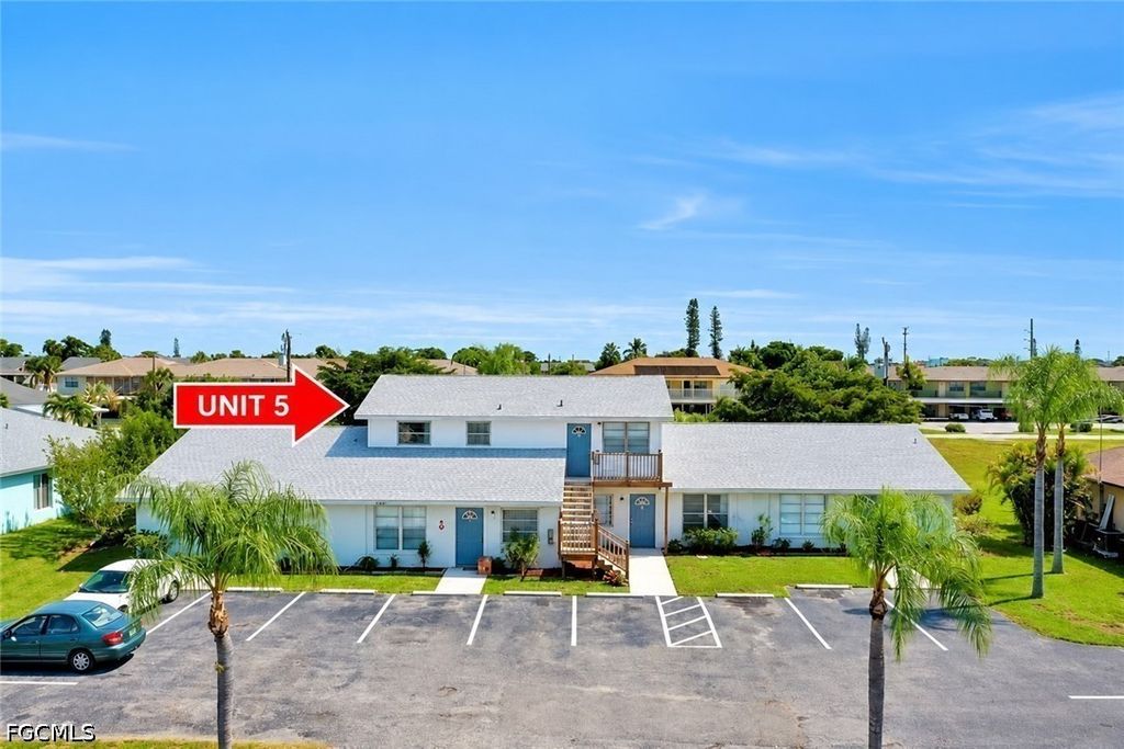 4705 Se 4th Pl 5, Cape Coral