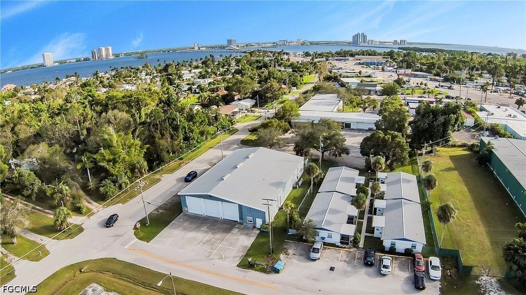 40 Willis Rd, North Fort Myers