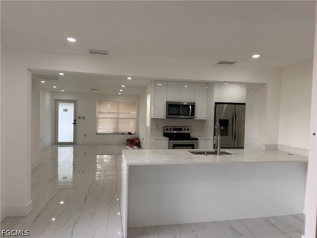 4562 Tennyson Dr, North Fort Myers