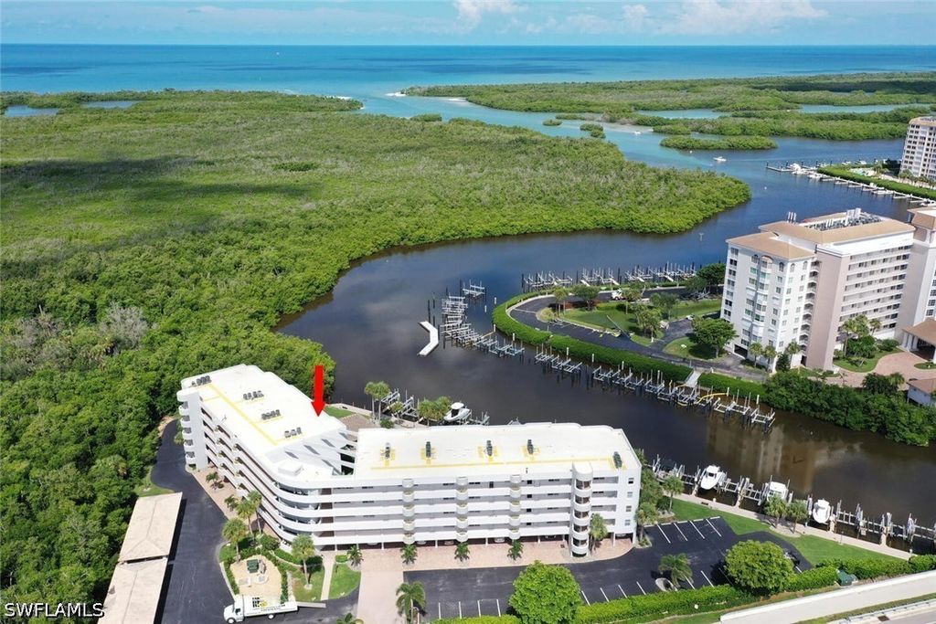 12945 Vanderbilt Dr 304, Naples