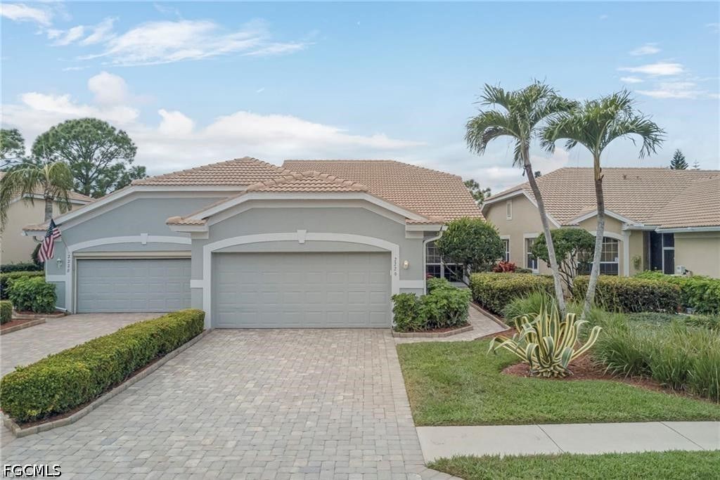 2226 Carnaby Ct, Lehigh Acres