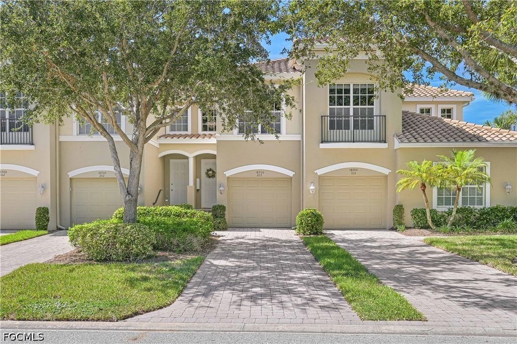18900 Bay Woods Lake Dr 203, Fort Myers