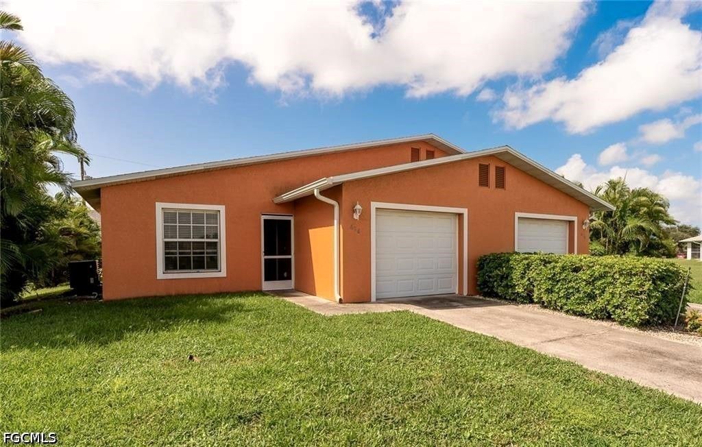 618 Se 9th St, Cape Coral