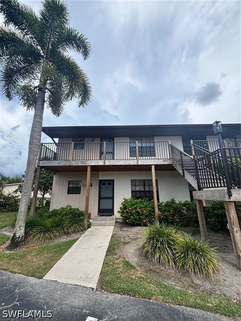 5308 Treetops Dr H204, Naples