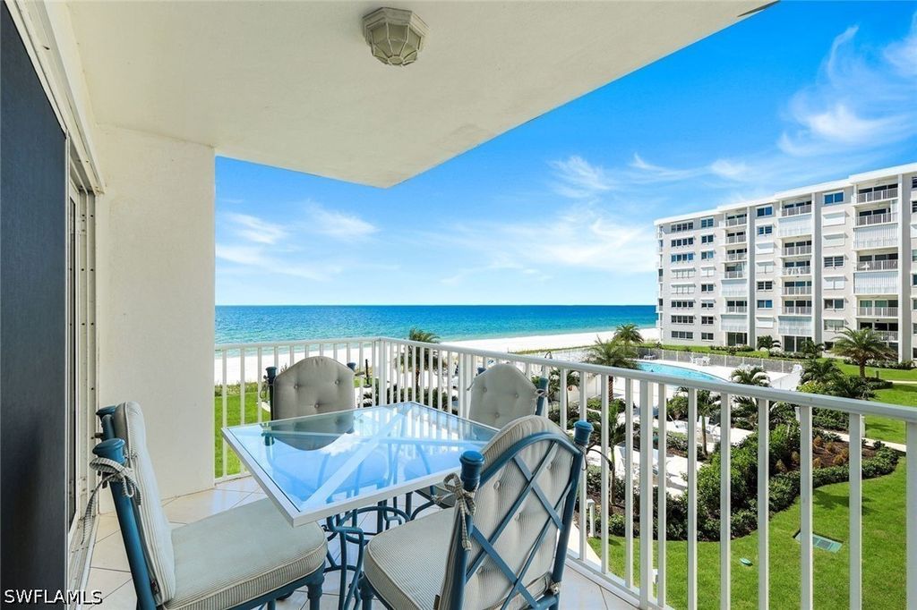 3443 Gulf Shore N Blvd N 313, NAPLES