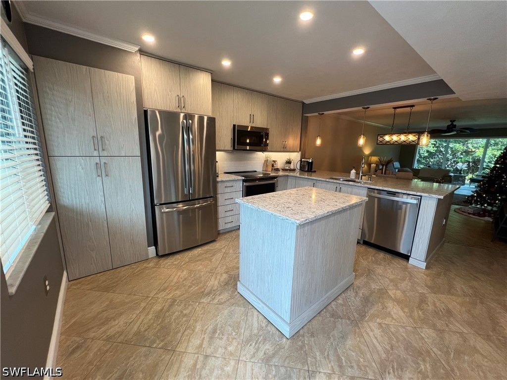 3051 Sandpiper Bay Cir I102, Naples