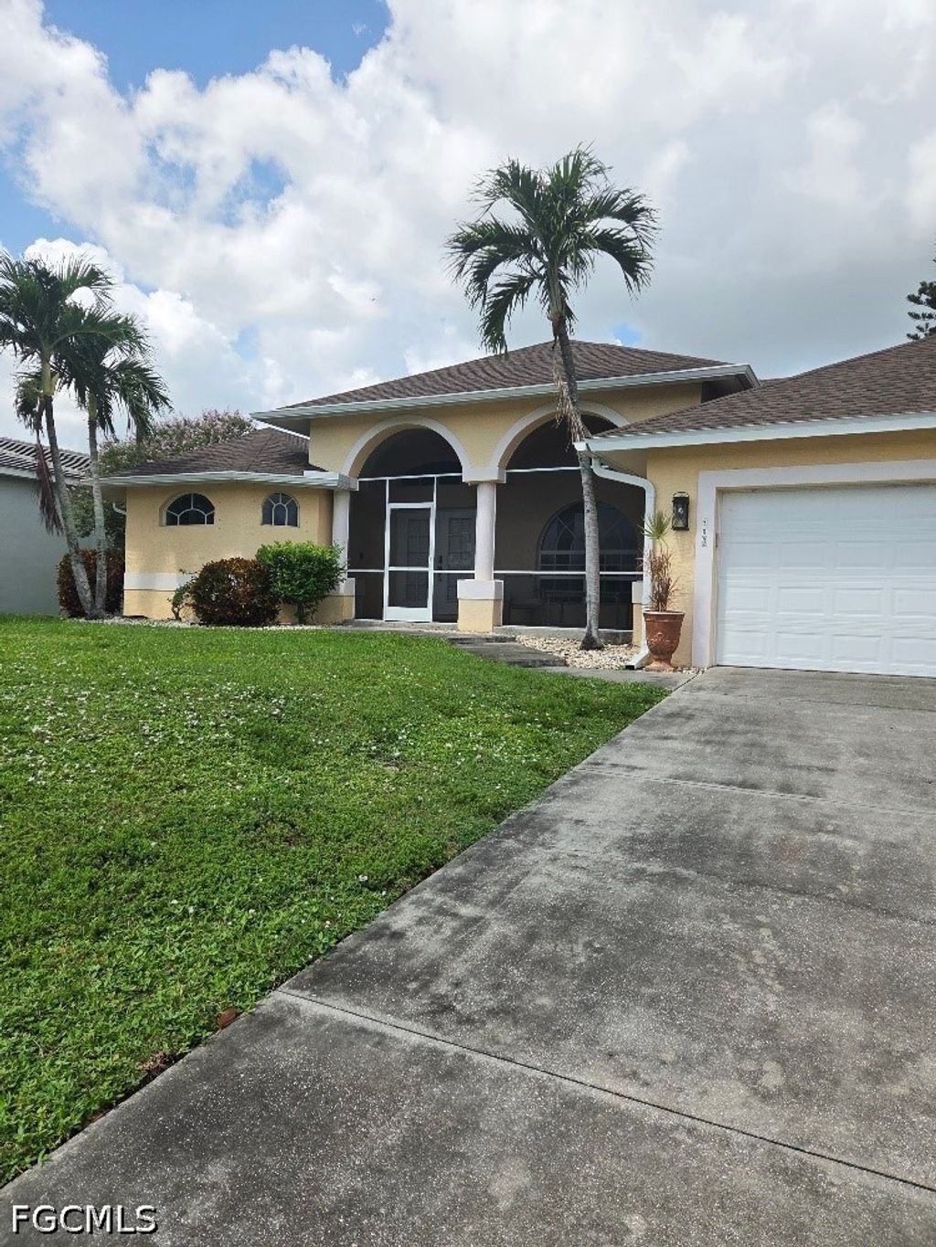 308 Nw 13th Ave, Cape Coral