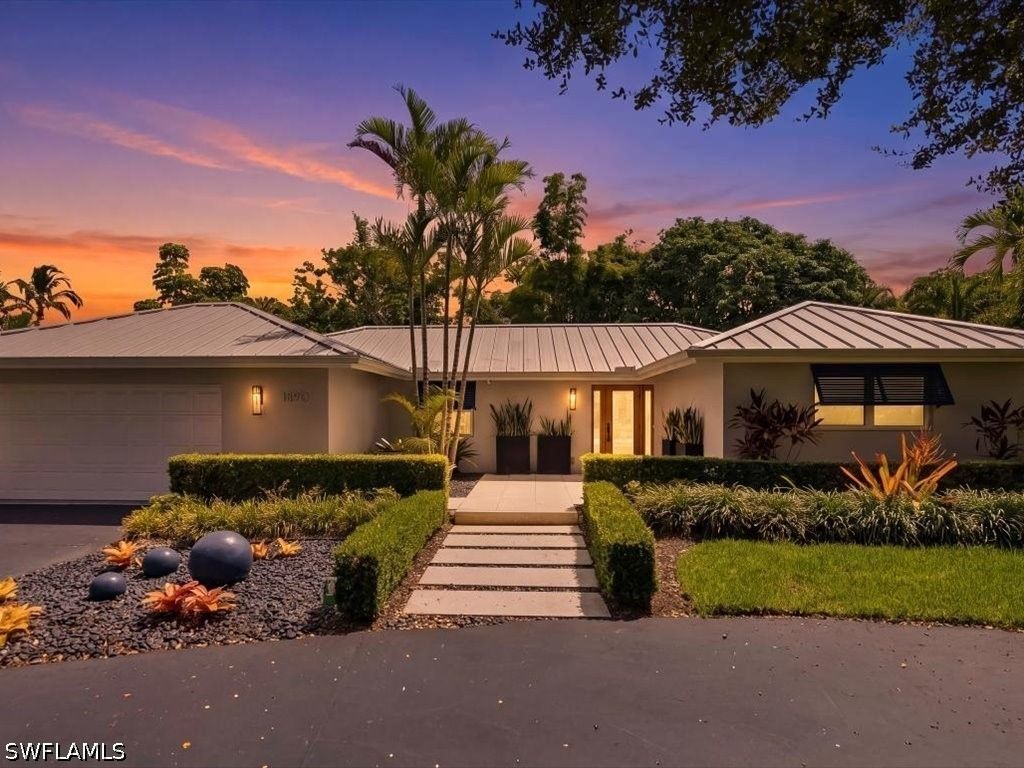 1390 Mandarin Rd, Naples