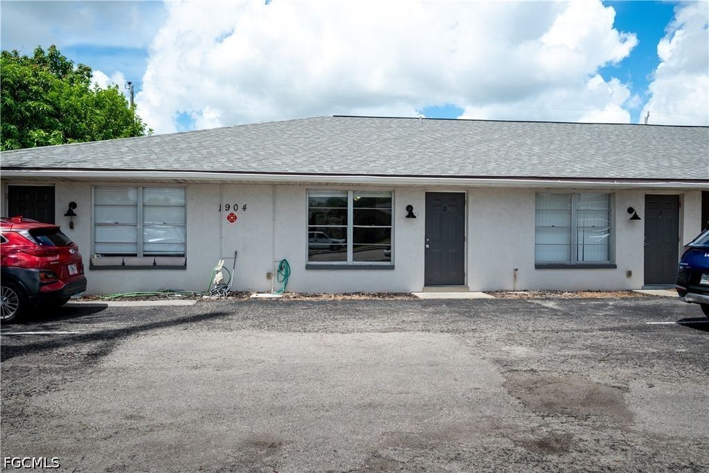 1904 Santa Barbara Blvd 1, Cape Coral