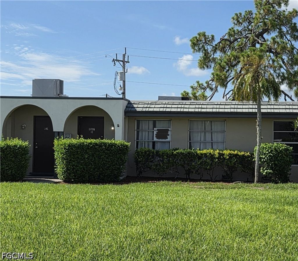 1107 S Loop Blvd, Lehigh Acres