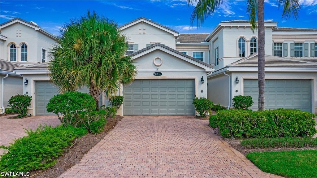 9239 Tesoro Ln 3-203, Naples