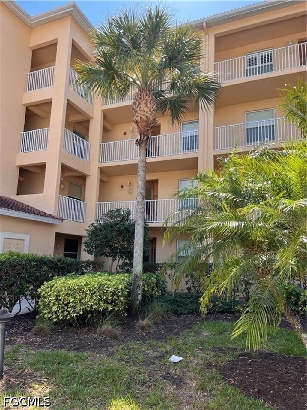 19760 Osprey Cv Blvd 132, Estero