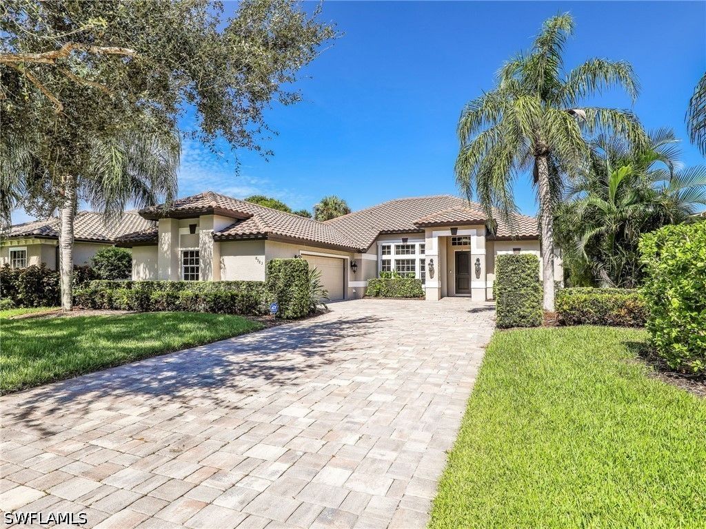8983 Mustang Island Cir, Naples