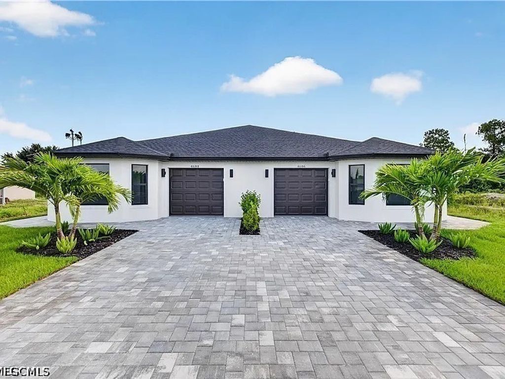 4688 Golfview Blvd, Lehigh Acres