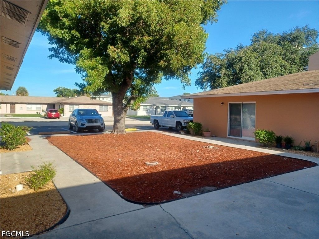4911 York St 4, Cape Coral
