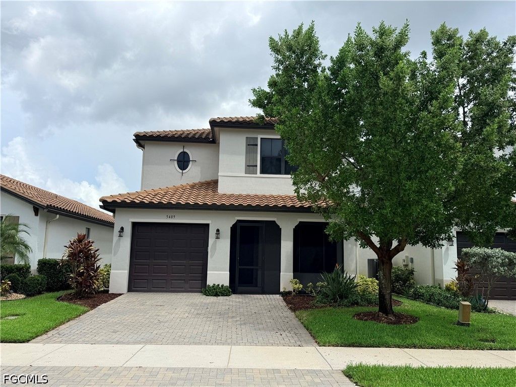 5489 Soria Ave, Ave Maria
