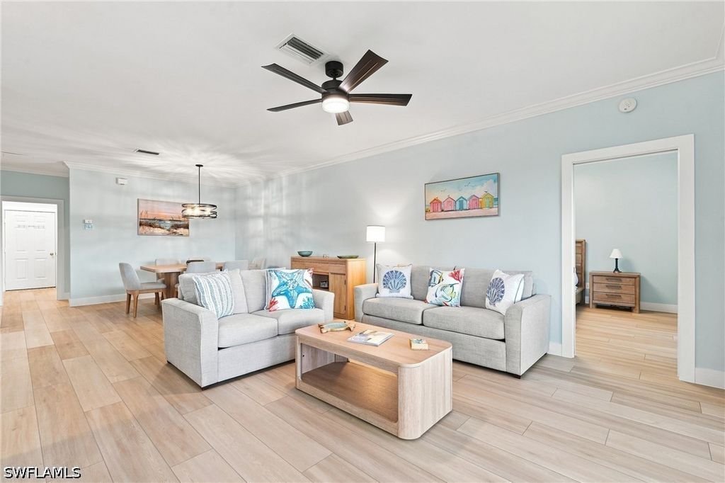 5877 Three Iron Dr 702, Naples