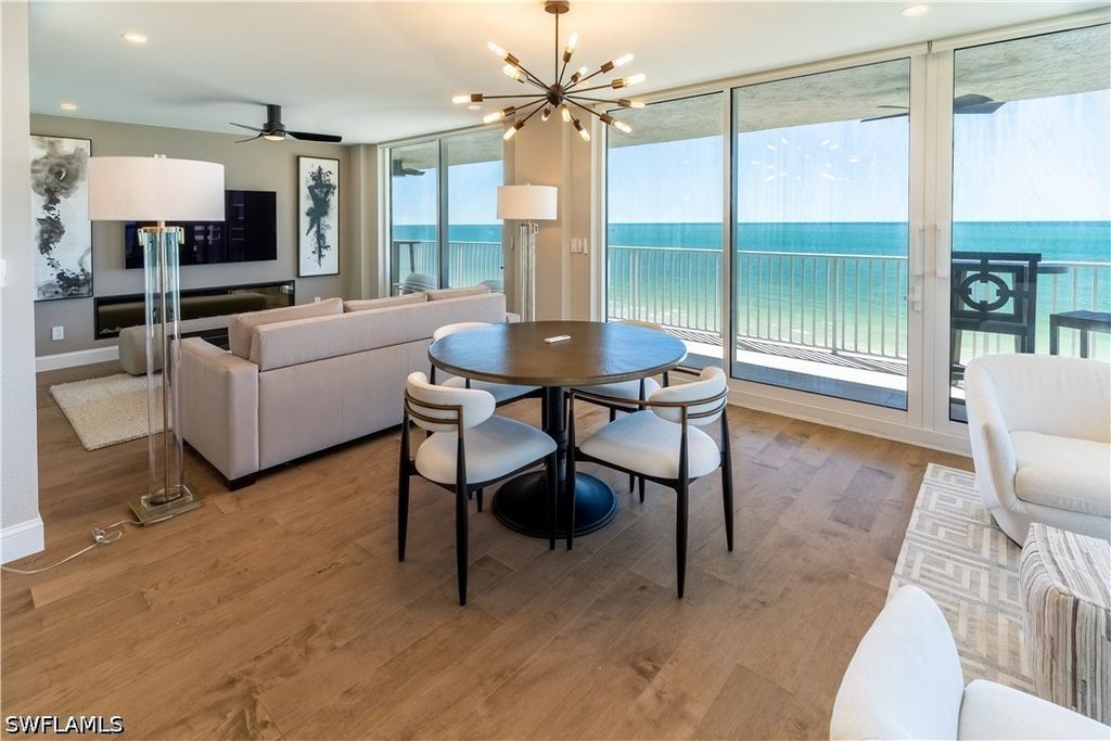 10701 Gulf Shore Dr 701, Naples