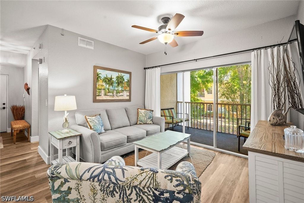 4665 Saint Croix Ln 1525, Naples