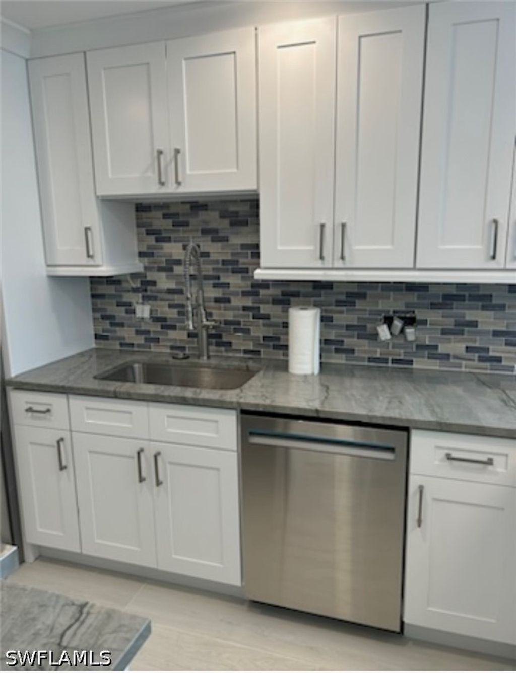 1300 Gulf Shore Blvd N 104, Naples