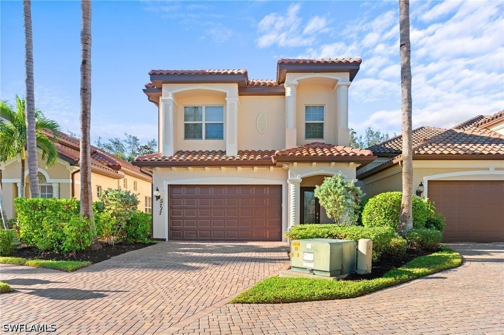 5717 Mango Cir 5717, Naples