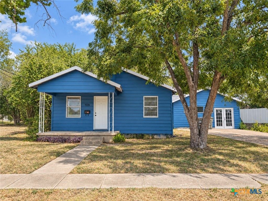 709 W Avenue D, Killeen