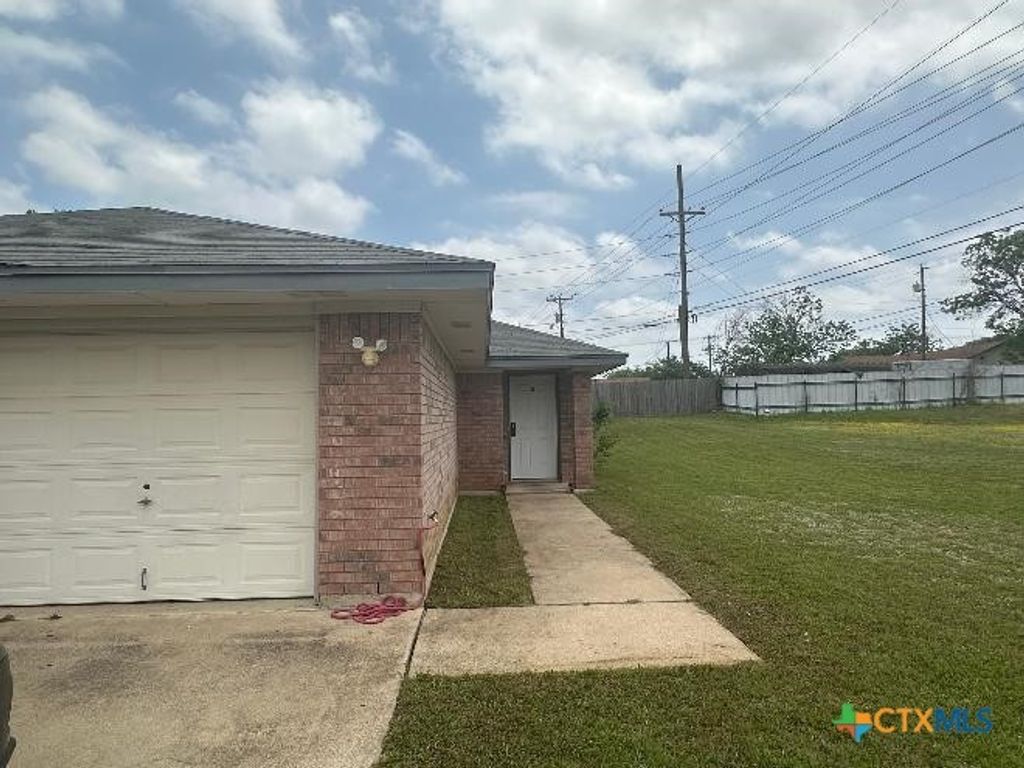 1604 Van Zanten Drive B, Killeen
