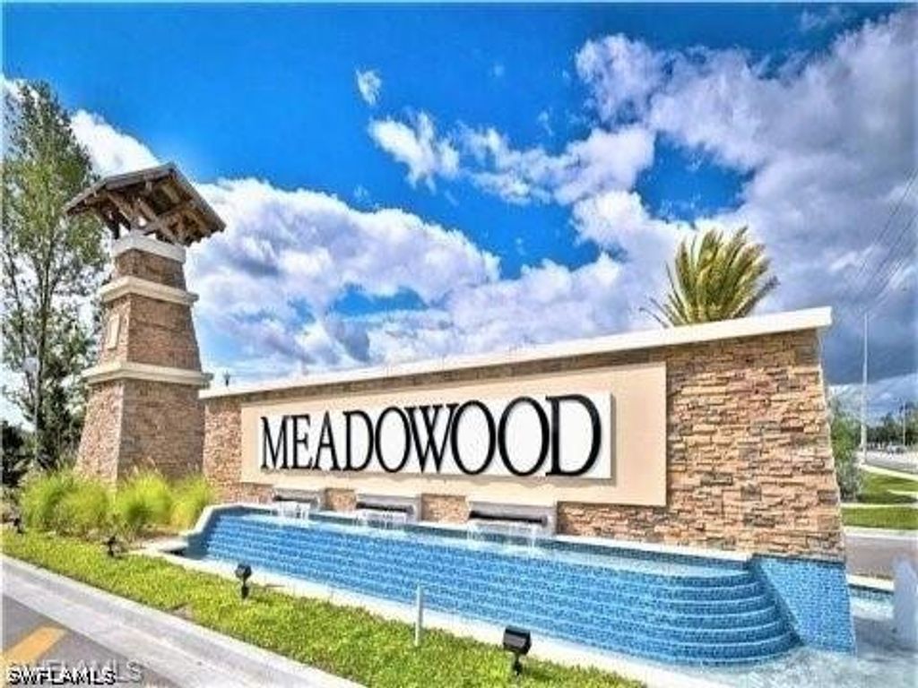 15377 Wildflower Cir, Naples