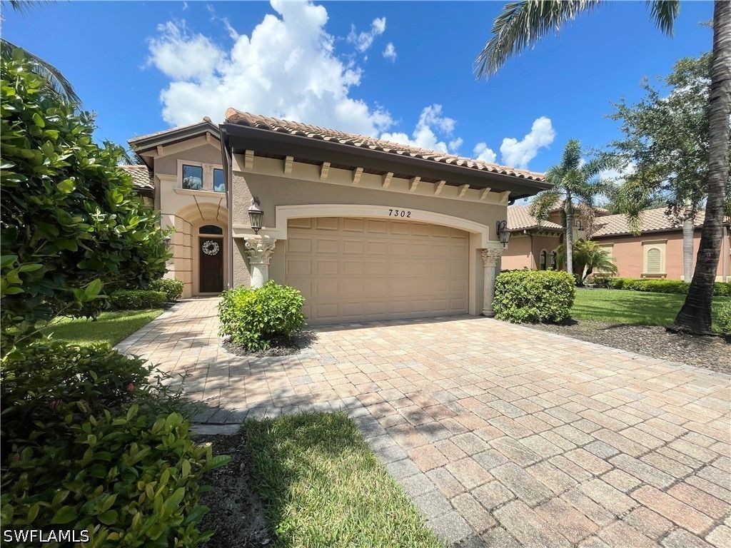 7302 Acorn Way, NAPLES