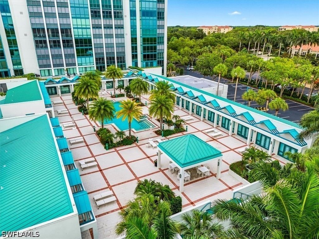 7515 Pelican Bay Blvd 5c, Naples
